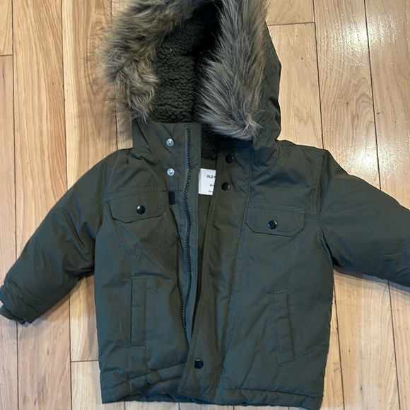 Warm zip up Puffer coat - Picture 1 of 3